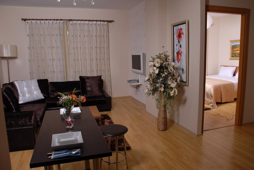 Airport Residence Istanbul Room photo